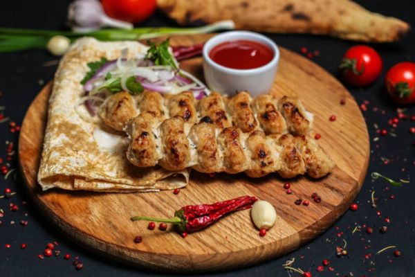 Люля кебаб из курицы на мангале Бровары