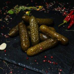 солоні огірки